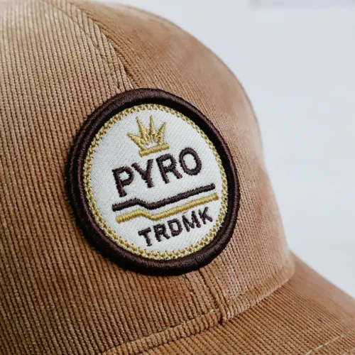 Gorra Snapback Pyro Corduroy Trdmk Beige